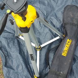 Dewalt Tripod 6ft