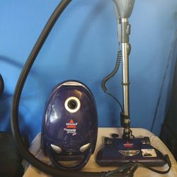 Bissell Pet Groom Vacuum 