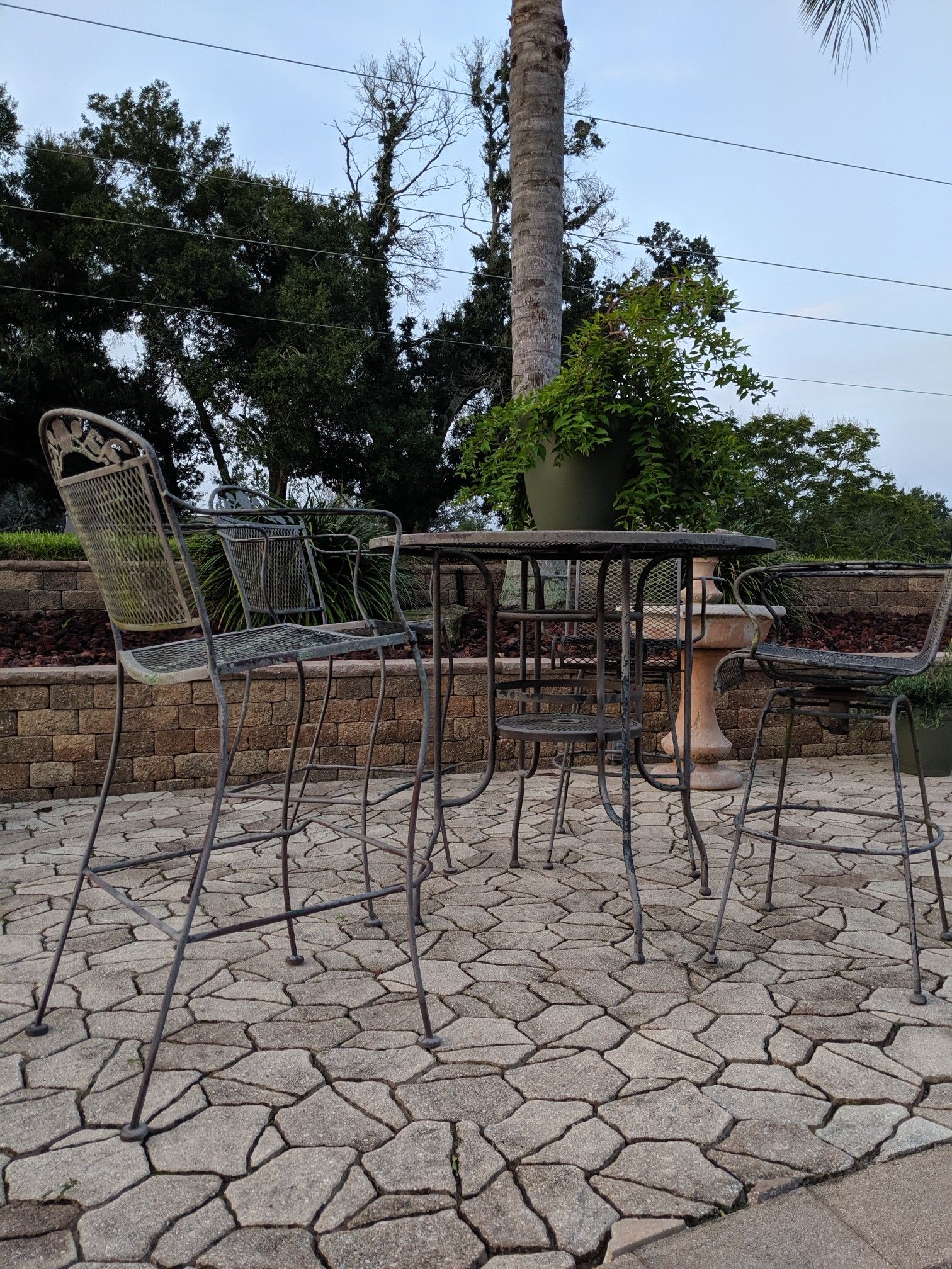 Wroght iron patio furniture