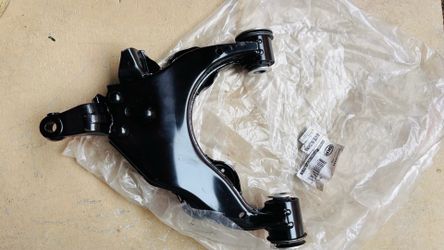 Free lower control arm for 2000-2003 Toyota Tundra or 2001-2003 Toyota Sequoia
