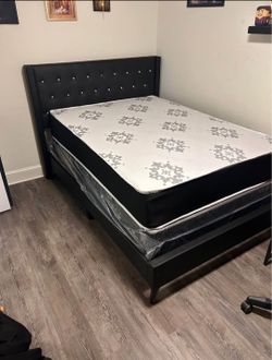 Queen Bed Mattress and Box Spring Set – Comfort and Support Combined