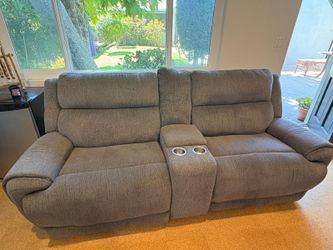 3-piece sectional recliners w/USB -- excellent condition