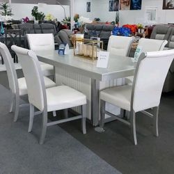 7-piece Dining Room Set ‼️ ASK FOR PRICE 