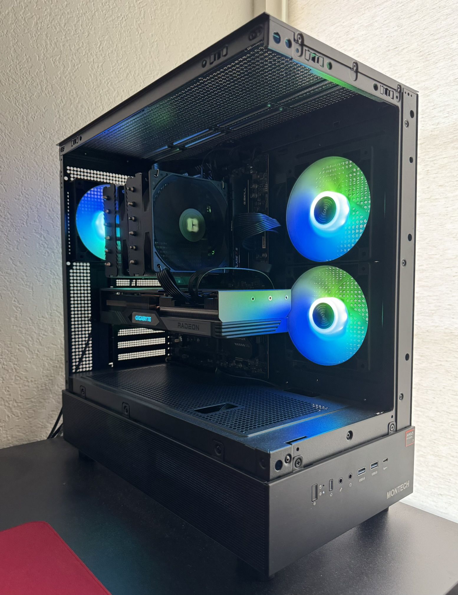 Gaming Pc rx7800xt+ryzen9800x3d BRAND NEW