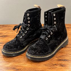 Dr. Martens 1460 Vegan Crushed Velvet Boots - Size UK 9 / EU 43 / US 11 - Worn Once!
