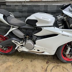 2016 Ducati Panigale 959 For Parts 