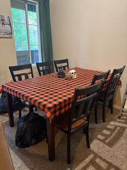 FREE big dining table *pickup only