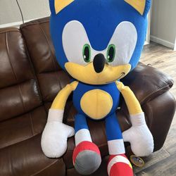 SONIC 4ft PLUSHY 
