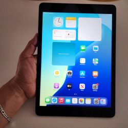 Ipad 7th Generation  Model # MW772LL/A 128 GB  NOTHING WRONG.  ** NO TRADES **