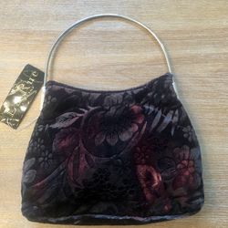 🎁 NEW LaRue crushed velvet handbag