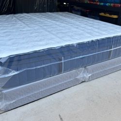 BRAND NEW King Size Pillow Top 