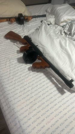 It’s A Toy: Realistic Gangster Machine Gun