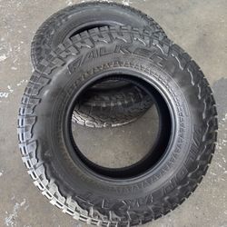 Falken Wildpeak AT3 LT 285 70 17 