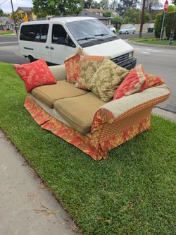 Free couch
