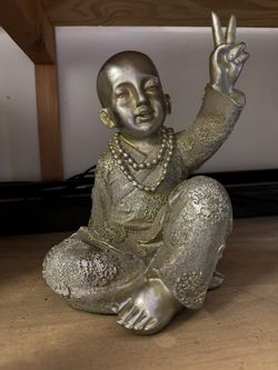 Buddha Peace Figure
