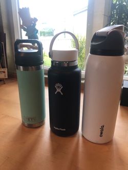 1 yeti water bottle +1 Hydro Flask+1 Owala 15 each/ALL=$30=only $10 each when buy 3.Must come to Huntington Beach