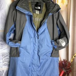 The North Face Women’s Rain Windbreaker Jacket Size Médium