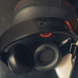 iPad 7th Gen /Beats Studio 