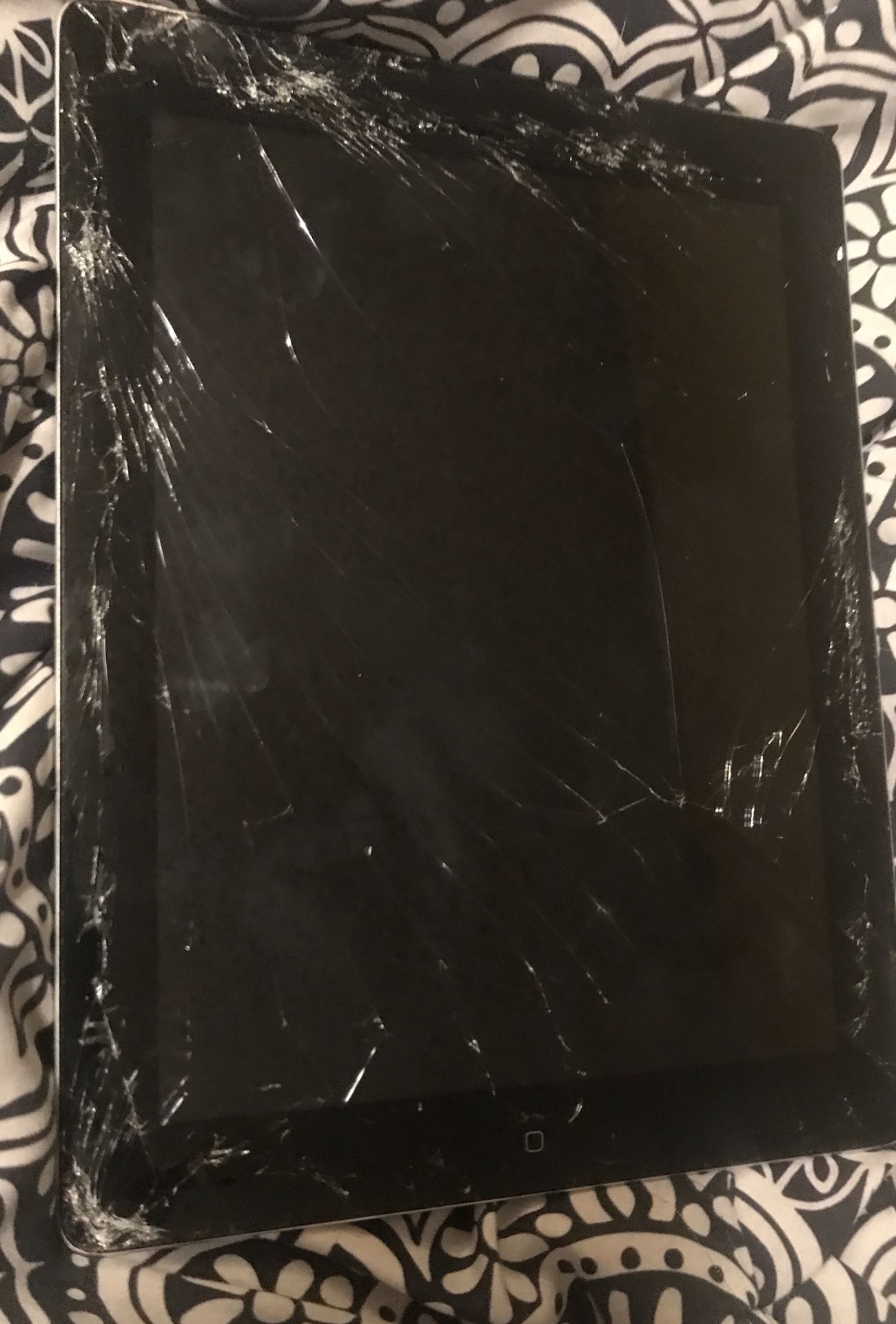 iPad 4 - Broken screen