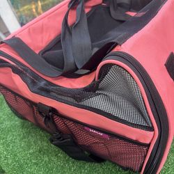 Pink Halo Pet Dog Cat Carrier Travel Tote Bag Comfort Case Soft Sided Airline Approved.  16”x14”x10”  Excellent Condition. Clean, well cared for. Read