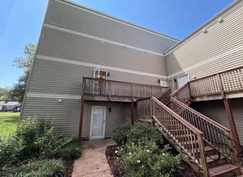 Unit 1202 | 2 bd | 1.5 ba | 1,106 sqft 1625 Merry Oaks Rd #D, Charlotte, NC 28205