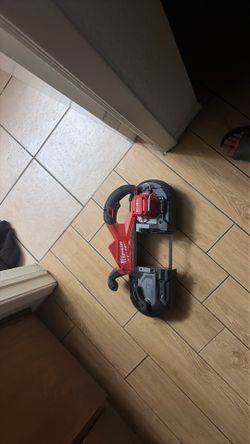 Deep cut band saw