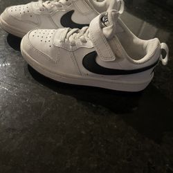 Girls Nike Shoes Size 11