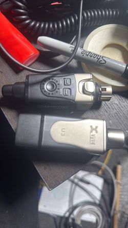 Xvive U3 wireless microphone system