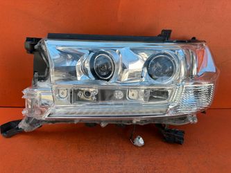 2016 2017 2018 2019 2020 2021 Toyota Land Cruiser Left Driver Side Headlight OEM