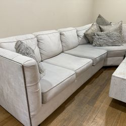 Sectional Sofa 