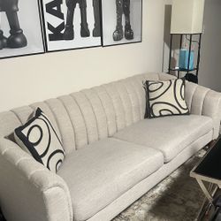Lagoon White Couch/good Condition