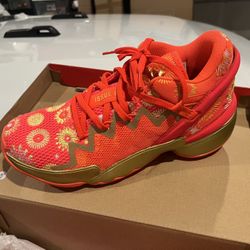 Adidas D.O.N. Issue 2 GCA – Men’s US 6½ $65