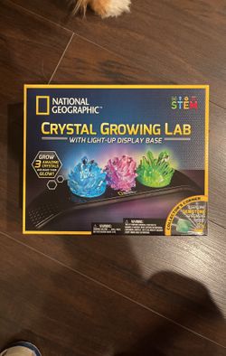 National Geographic - Crystal Growing Lab With Light Up Display Base