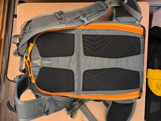 LOWEPRO BAG
