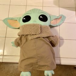 Star Wars - Baby Yoda. Stuffed Animal 