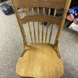 Older Table/chairs 