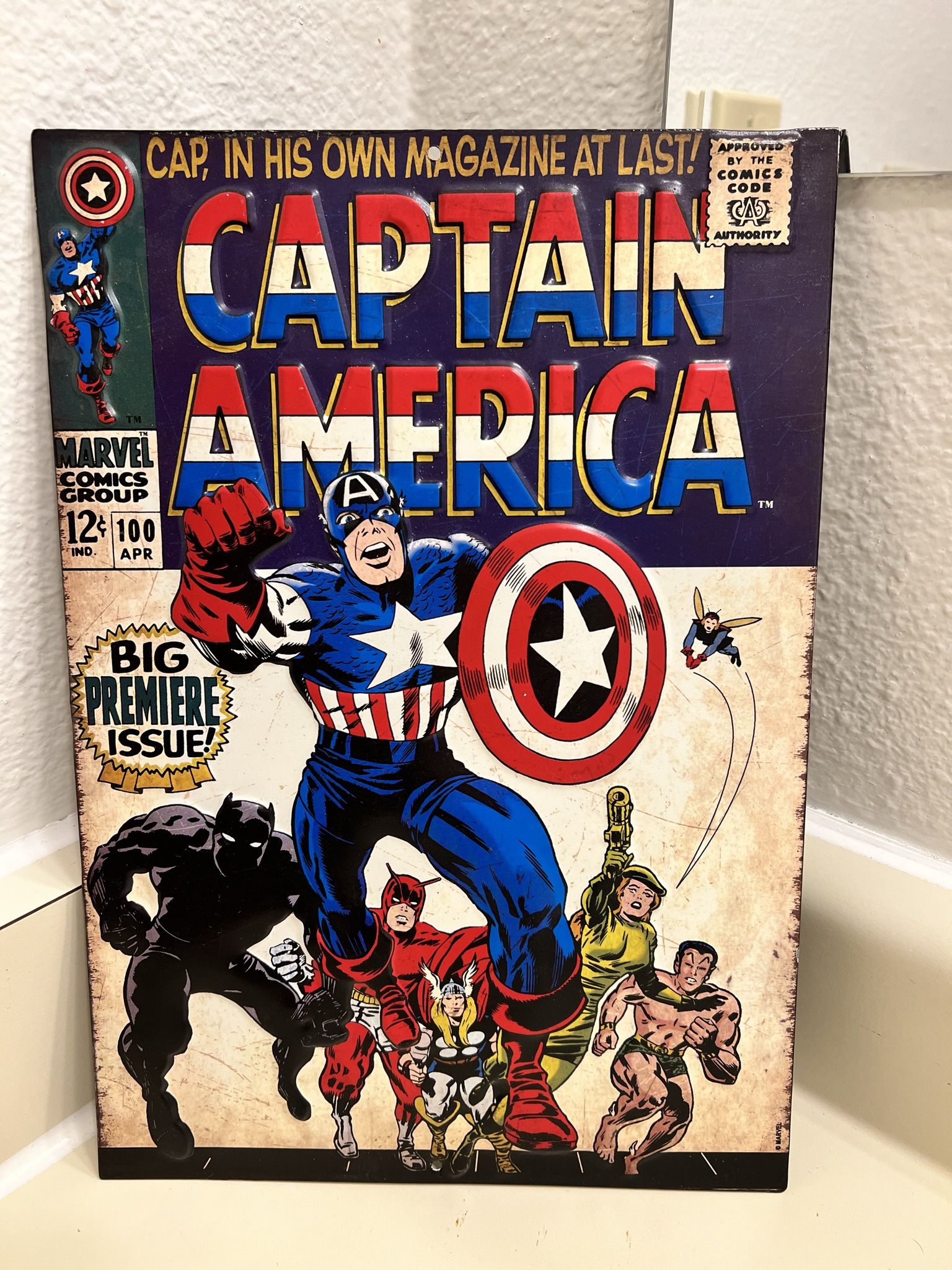 CAPTAIN AMERICA Embossed Metal Badge (Marvel/Film) Black Panther/Thor