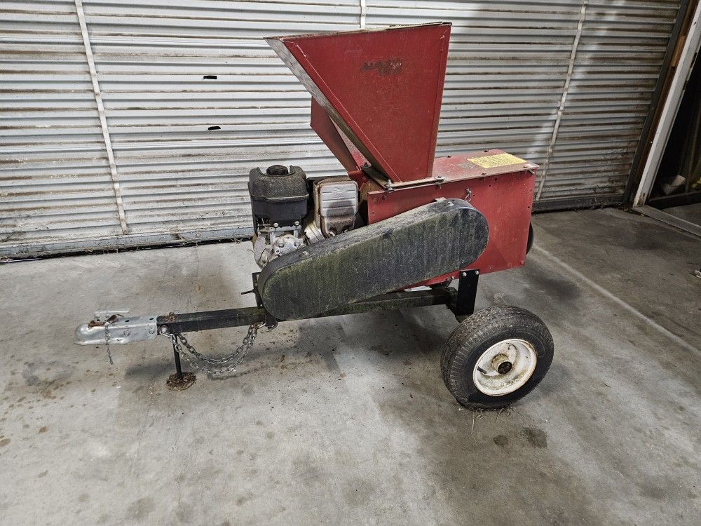 Mackissic Merry Commercial Shredder-Chipper