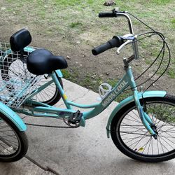 Mooncool Adult Tricycle – Excellent Condition – Basket Included