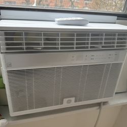 GE Air Conditioner 