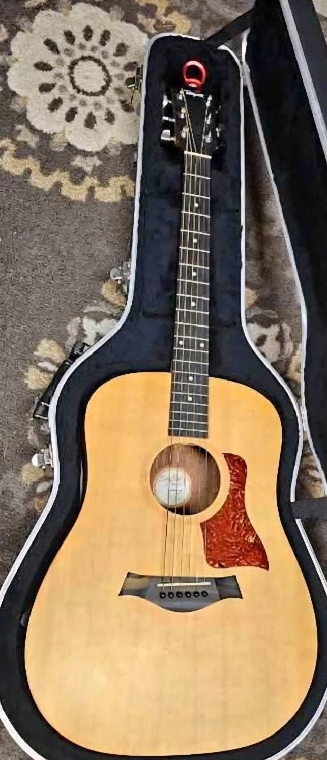 Taylor Big Baby Guitar