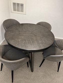5-Piece Round Dining Table Set with 4 Chairs