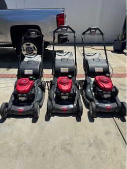 Honda HRX 217 self propelled lawnmower