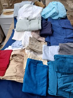 KING SIZE SETS AND KING SIZE 100% COTTON LIKE NEW PILLOWCASES MAKE OFFER FOR ALL