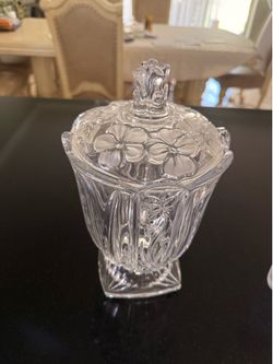 Beautiful crystal glass ice bowl 12 inches with lid