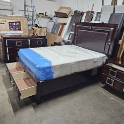 Queen bedroom set