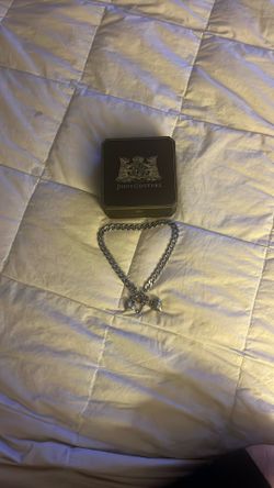 Juicy couture necklace