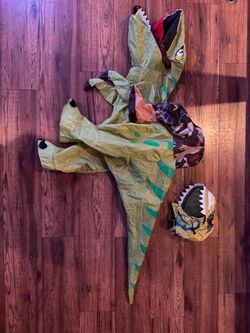 Dino costume inflatable 36’
