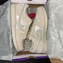 Sb dunk low city of love light bone 💕 size 9.5