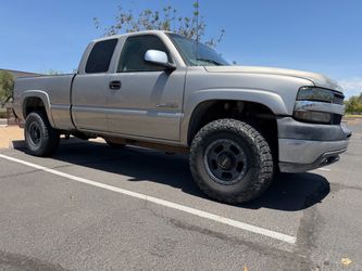 2002 Chevy Silverado 4wd lb7 Duramax complete part out